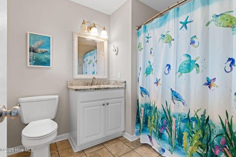 Single Family Residence in Holden Beach NC 1239 Ocean Boulevard 21.jpg
