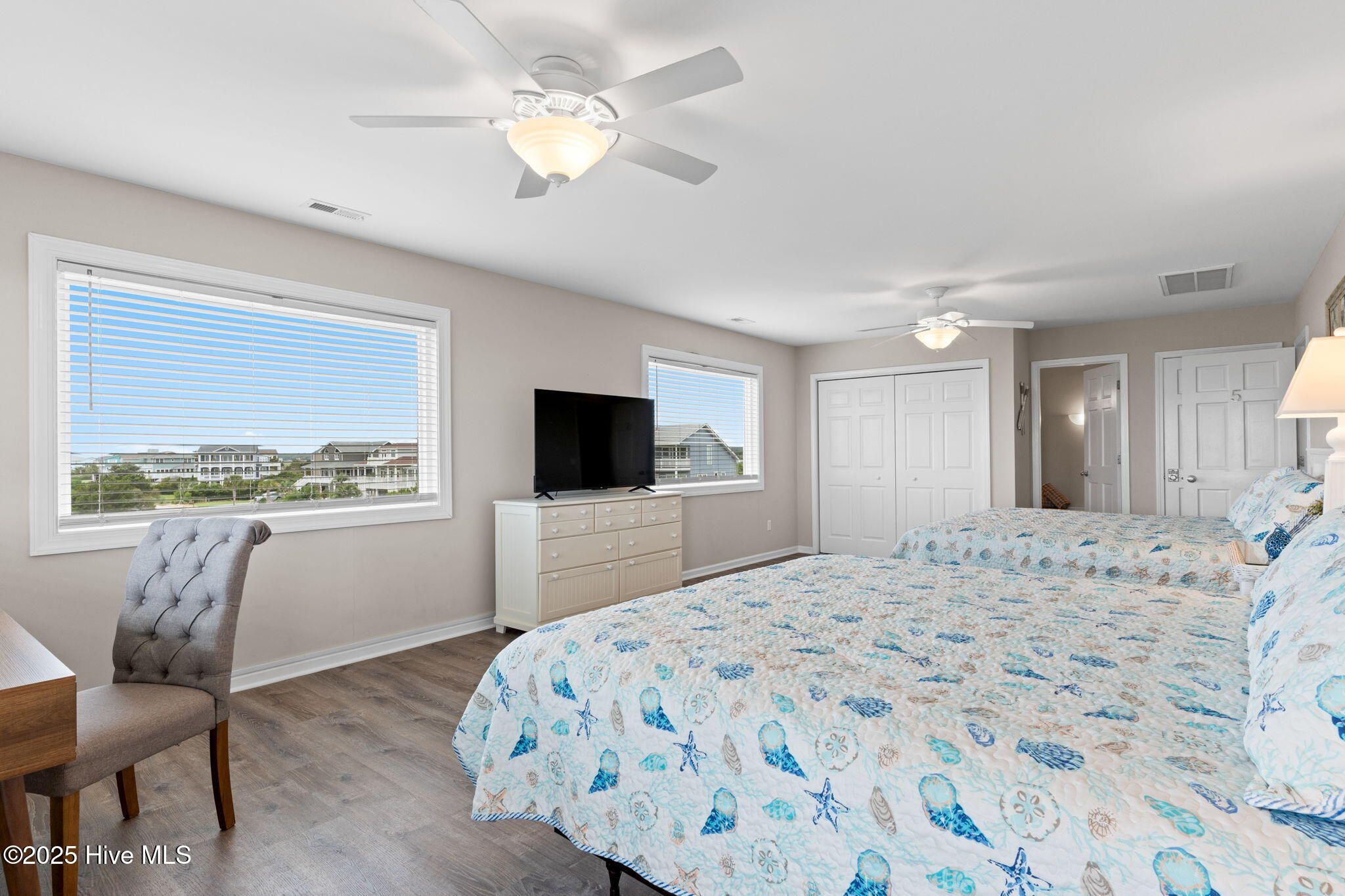 Single Family Residence in Holden Beach NC 1239 Ocean Boulevard 31.jpg