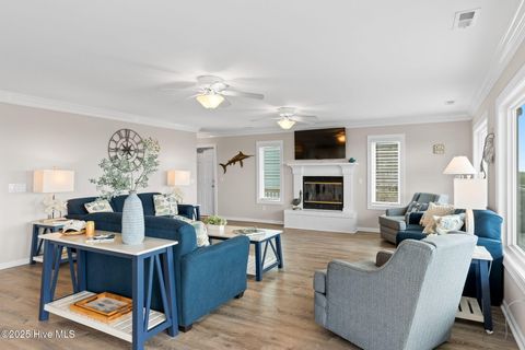 Single Family Residence in Holden Beach NC 1239 Ocean Boulevard 9.jpg