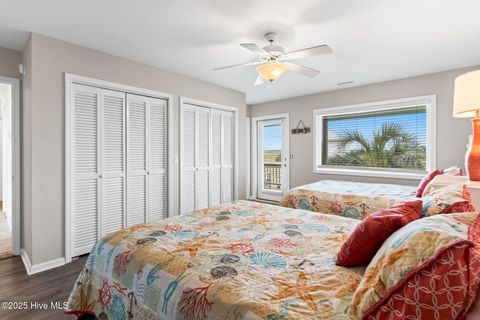 Single Family Residence in Holden Beach NC 1239 Ocean Boulevard 25.jpg