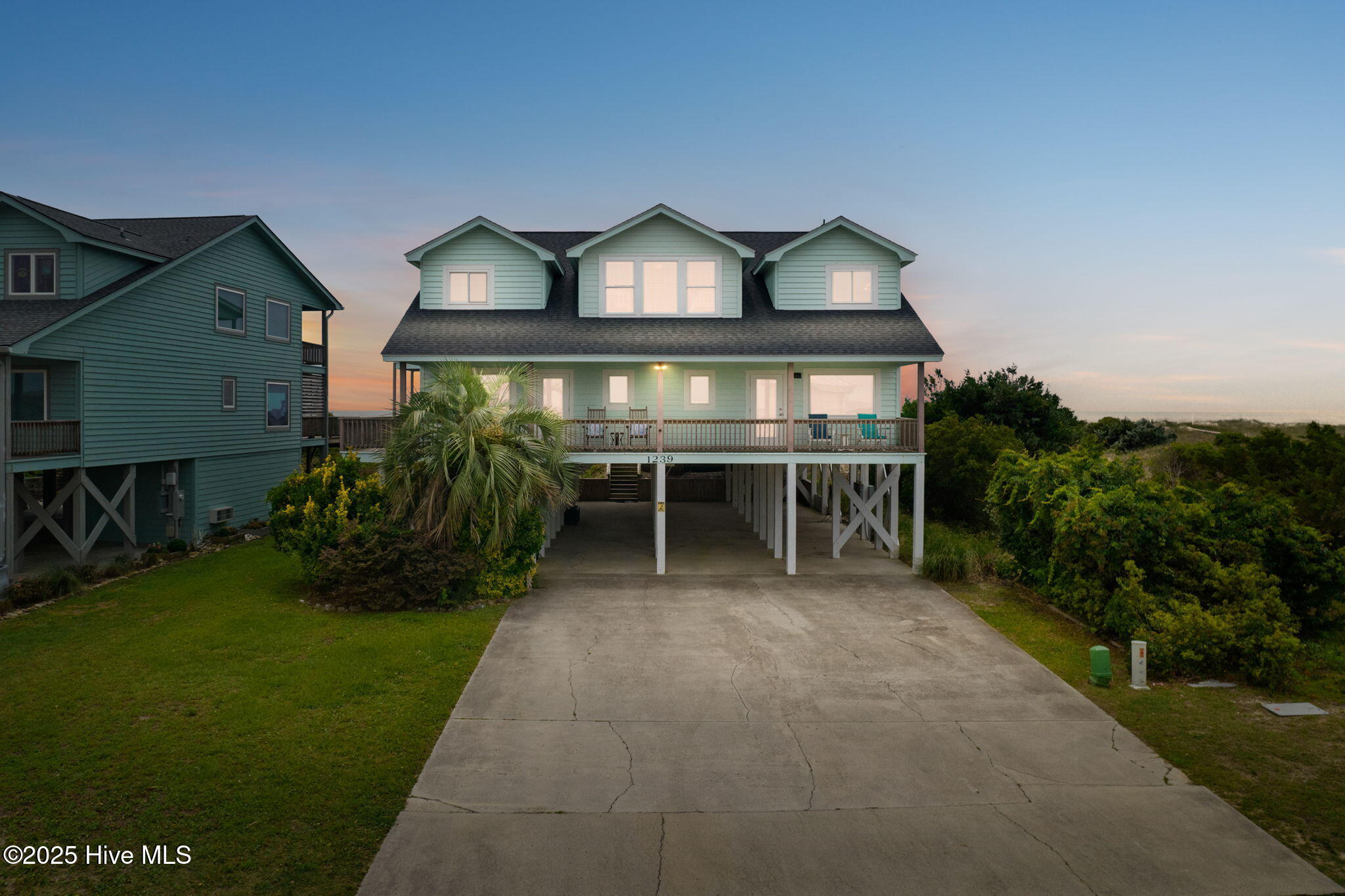 Single Family Residence in Holden Beach NC 1239 Ocean Boulevard 83.jpg