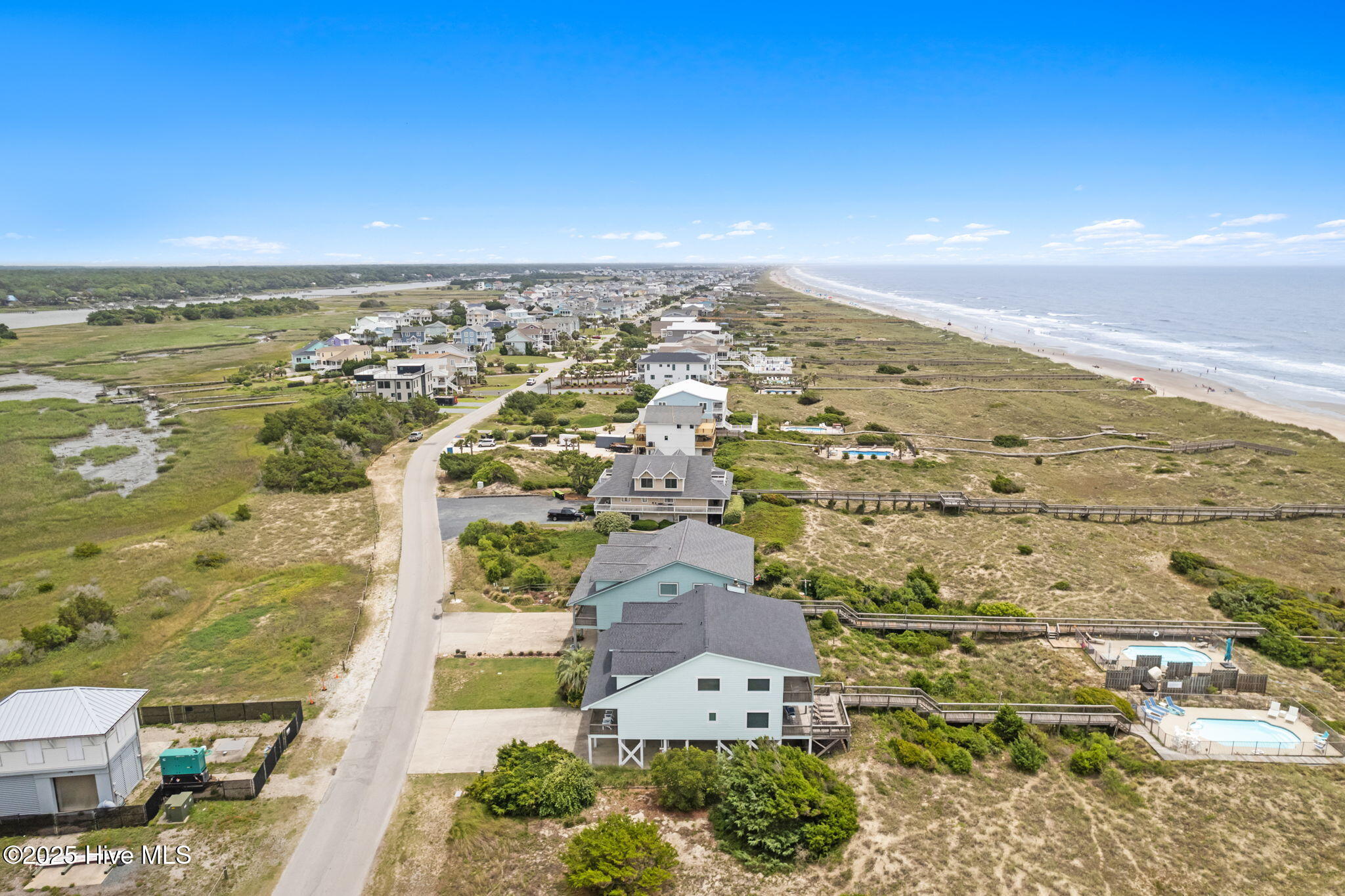 Single Family Residence in Holden Beach NC 1239 Ocean Boulevard 75.jpg