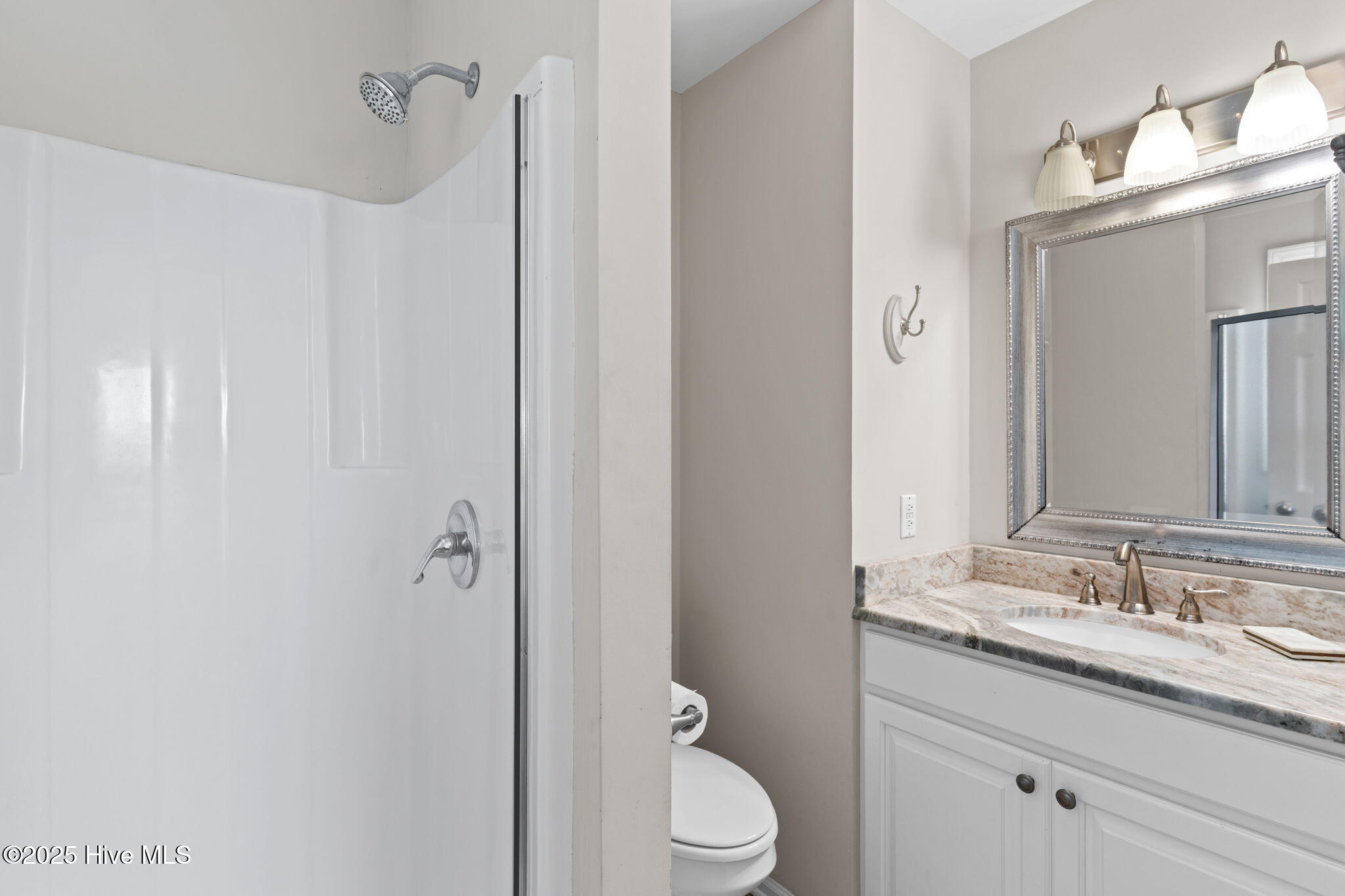 Single Family Residence in Holden Beach NC 1239 Ocean Boulevard 52.jpg