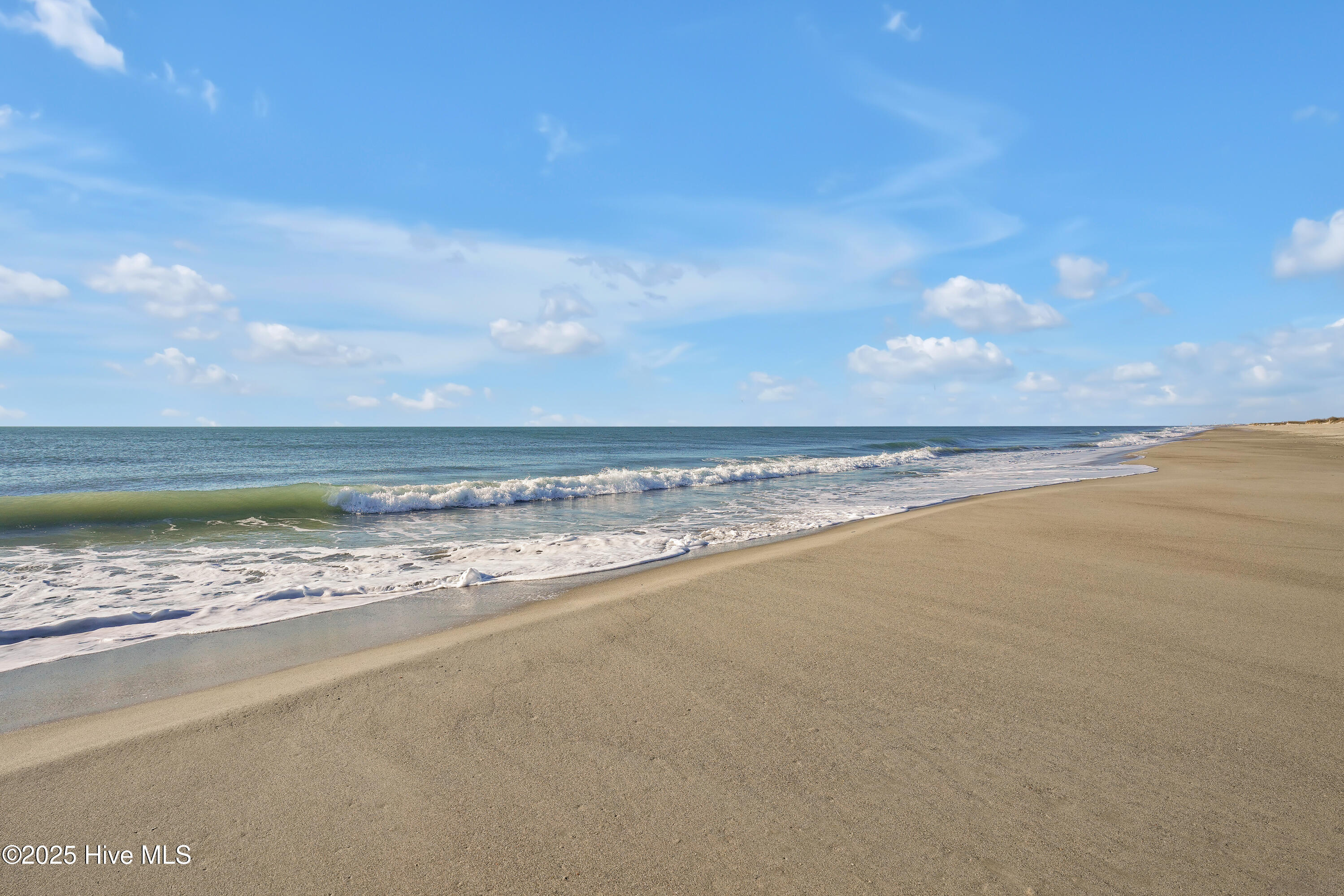 Single Family Residence in Holden Beach NC 1239 Ocean Boulevard 78.jpg