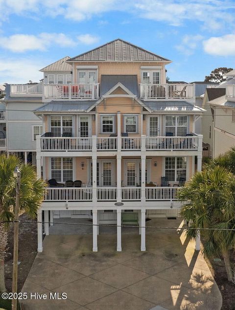 Condominium in Carolina Beach NC 503 Ocean Boulevard #1.jpg