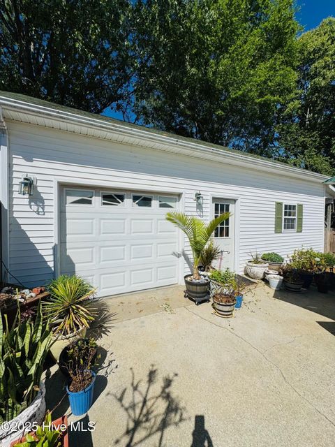 Single Family Residence in Camden NC 114 Vineyard Drive 2.jpg