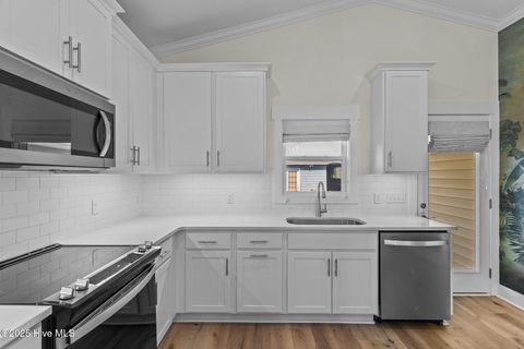 Single Family Residence in Carolina Beach NC 921 Whitecaps Lane 21.jpg