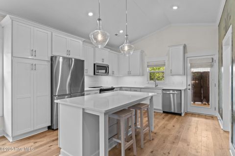 Single Family Residence in Carolina Beach NC 921 Whitecaps Lane 17.jpg