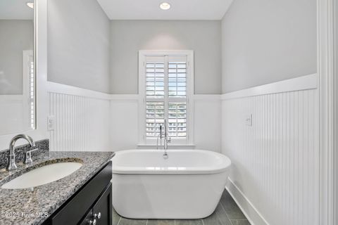 Single Family Residence in Carolina Beach NC 1224 Croaker Lane 26.jpg