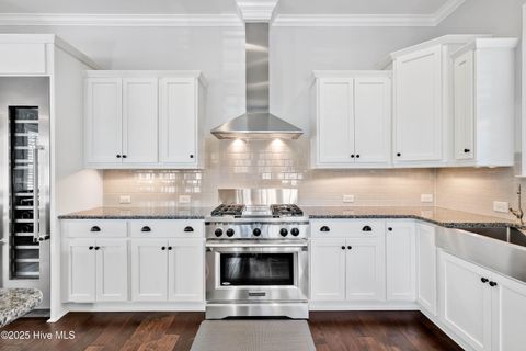 Single Family Residence in Carolina Beach NC 1224 Croaker Lane 15.jpg