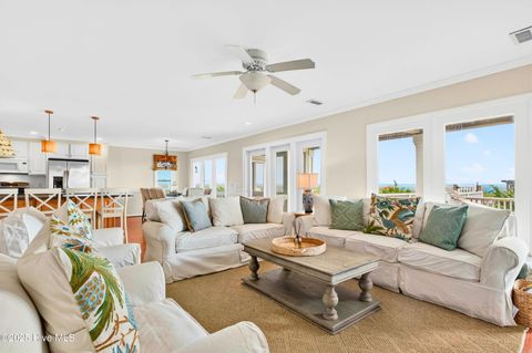 Single Family Residence in Holden Beach NC 1129 Ocean Boulevard 4.jpg
