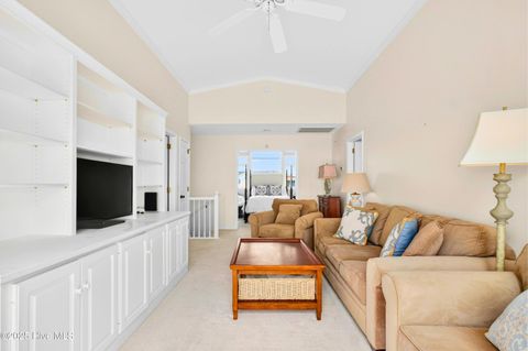 Single Family Residence in Holden Beach NC 1129 Ocean Boulevard 31.jpg