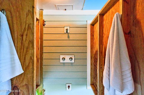 Single Family Residence in Holden Beach NC 1129 Ocean Boulevard 60.jpg