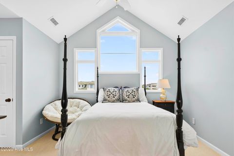 Single Family Residence in Holden Beach NC 1129 Ocean Boulevard 34.jpg