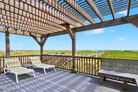 Single Family Residence in Holden Beach NC 1129 Ocean Boulevard 55.jpg