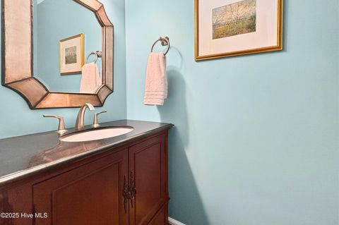 Single Family Residence in Holden Beach NC 1129 Ocean Boulevard 30.jpg