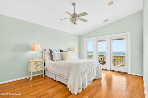 Single Family Residence in Holden Beach NC 1129 Ocean Boulevard 41.jpg