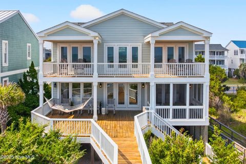 Single Family Residence in Holden Beach NC 1129 Ocean Boulevard 22.jpg