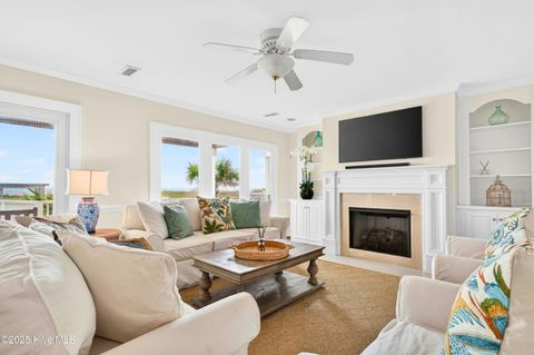 Single Family Residence in Holden Beach NC 1129 Ocean Boulevard 5.jpg