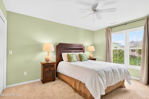 Single Family Residence in Holden Beach NC 1129 Ocean Boulevard 27.jpg