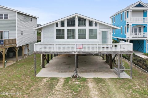 Single Family Residence in Holden Beach NC 1024 Ocean Boulevard.jpg