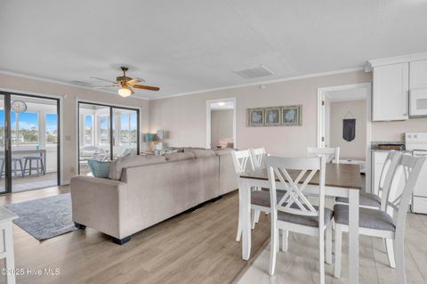 Single Family Residence in Holden Beach NC 161 High Point Street 10.jpg