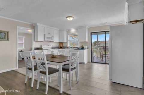 Single Family Residence in Holden Beach NC 161 High Point Street 14.jpg