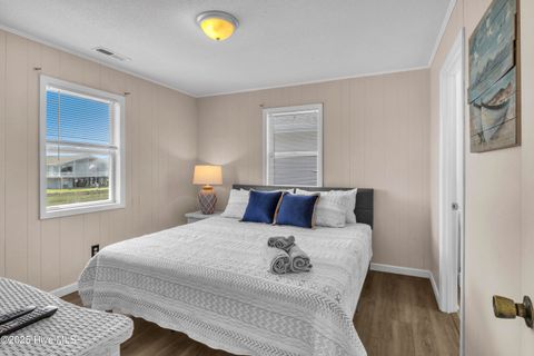 Single Family Residence in Holden Beach NC 161 High Point Street 25.jpg
