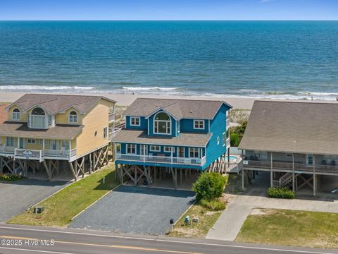 Single Family Residence in Holden Beach NC 533 Ocean Boulevard.jpg