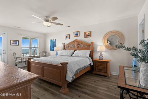 Single Family Residence in Holden Beach NC 533 Ocean Boulevard 27.jpg
