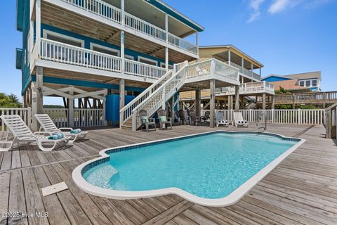 Single Family Residence in Holden Beach NC 533 Ocean Boulevard 3.jpg