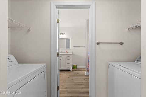 Single Family Residence in Holden Beach NC 533 Ocean Boulevard 39.jpg