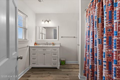 Single Family Residence in Holden Beach NC 533 Ocean Boulevard 37.jpg