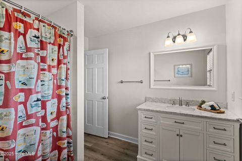 Single Family Residence in Holden Beach NC 533 Ocean Boulevard 32.jpg