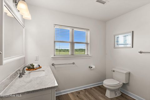 Single Family Residence in Holden Beach NC 533 Ocean Boulevard 33.jpg