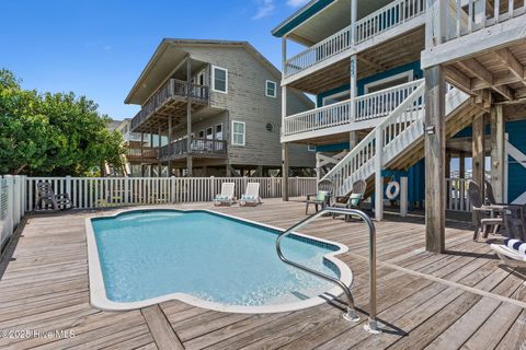Single Family Residence in Holden Beach NC 533 Ocean Boulevard 4.jpg