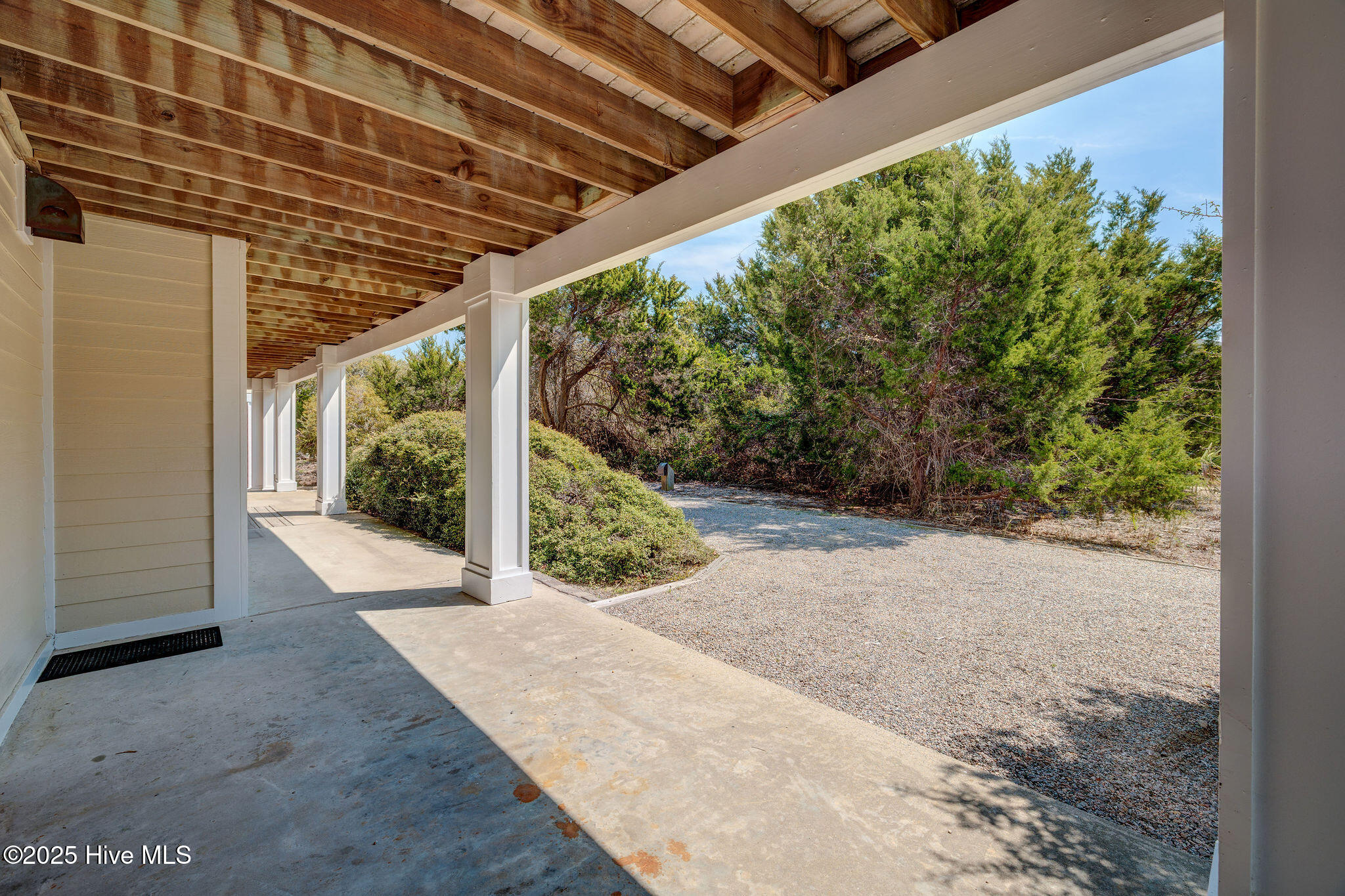 Single Family Residence in Bald Head Island NC 20 Cape Fear Trail 109.jpg