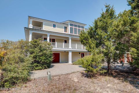 Single Family Residence in Bald Head Island NC 20 Cape Fear Trail 84.jpg