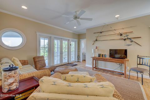 Single Family Residence in Bald Head Island NC 20 Cape Fear Trail 39.jpg