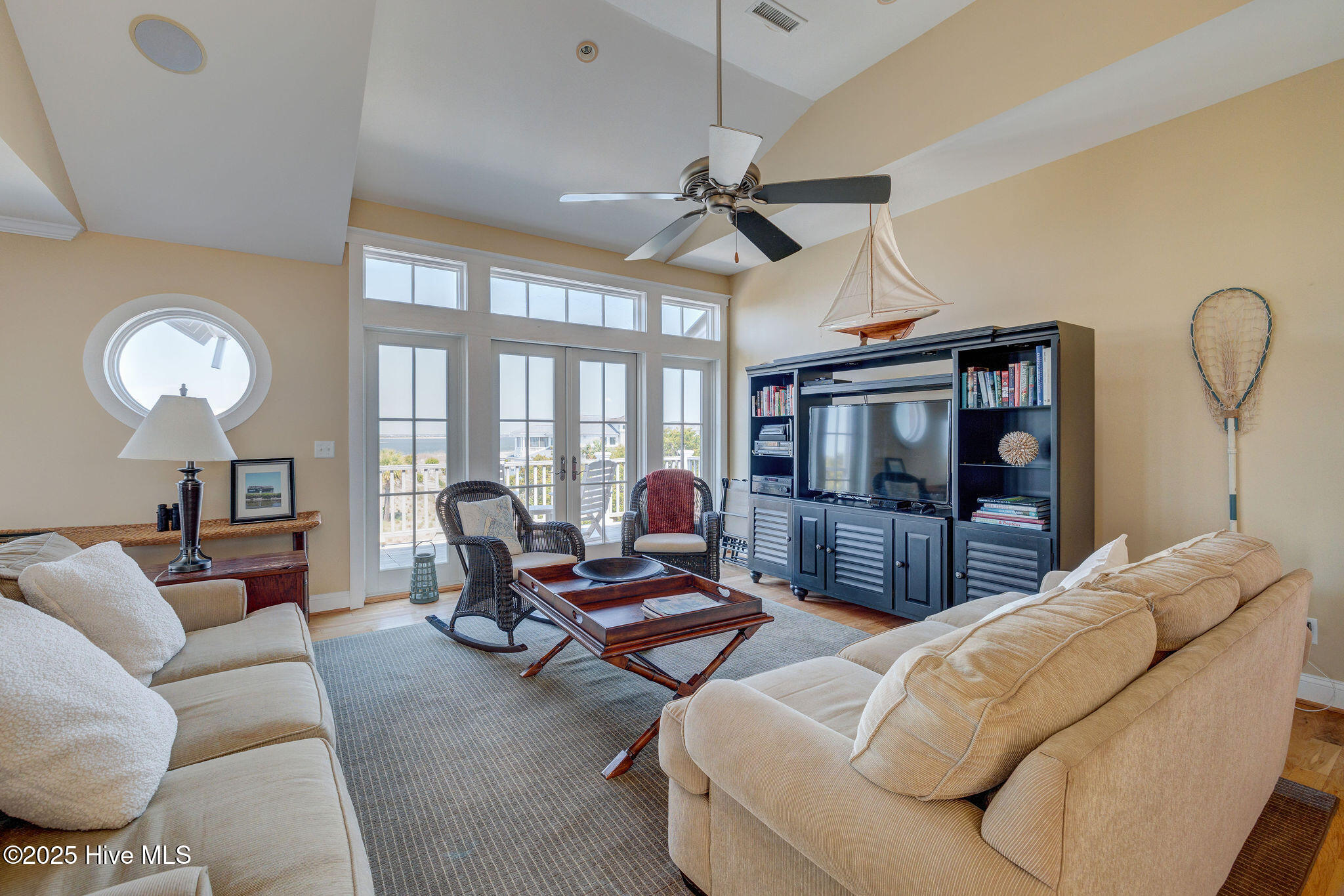Single Family Residence in Bald Head Island NC 20 Cape Fear Trail 7.jpg