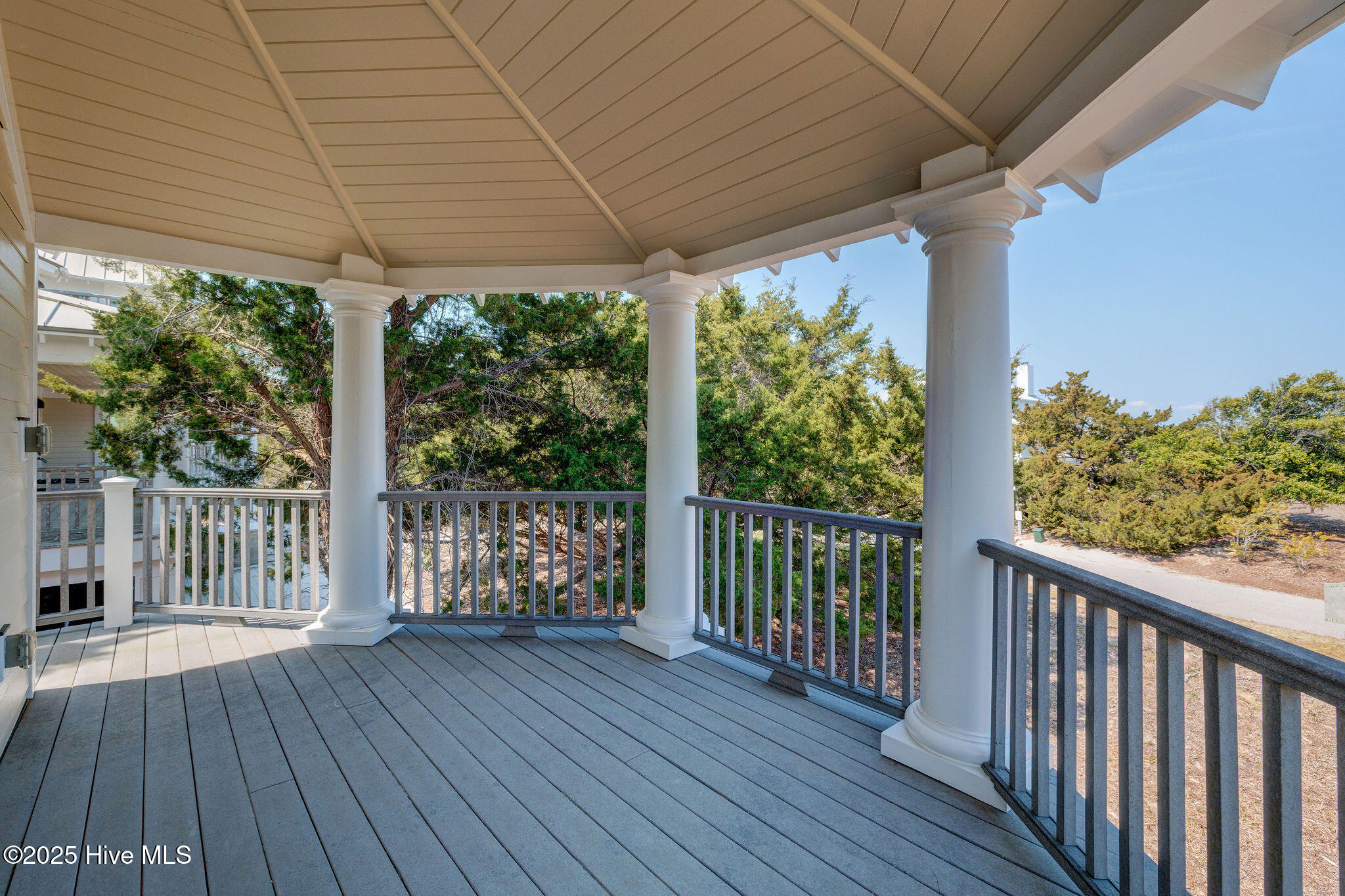 Single Family Residence in Bald Head Island NC 20 Cape Fear Trail 96.jpg