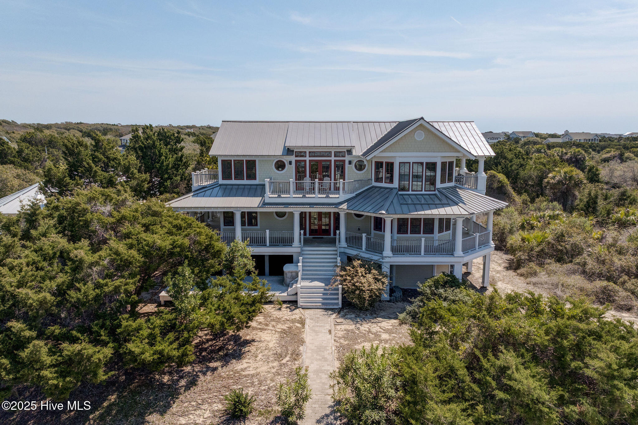 Single Family Residence in Bald Head Island NC 20 Cape Fear Trail 105.jpg