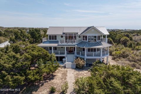 Single Family Residence in Bald Head Island NC 20 Cape Fear Trail 105.jpg