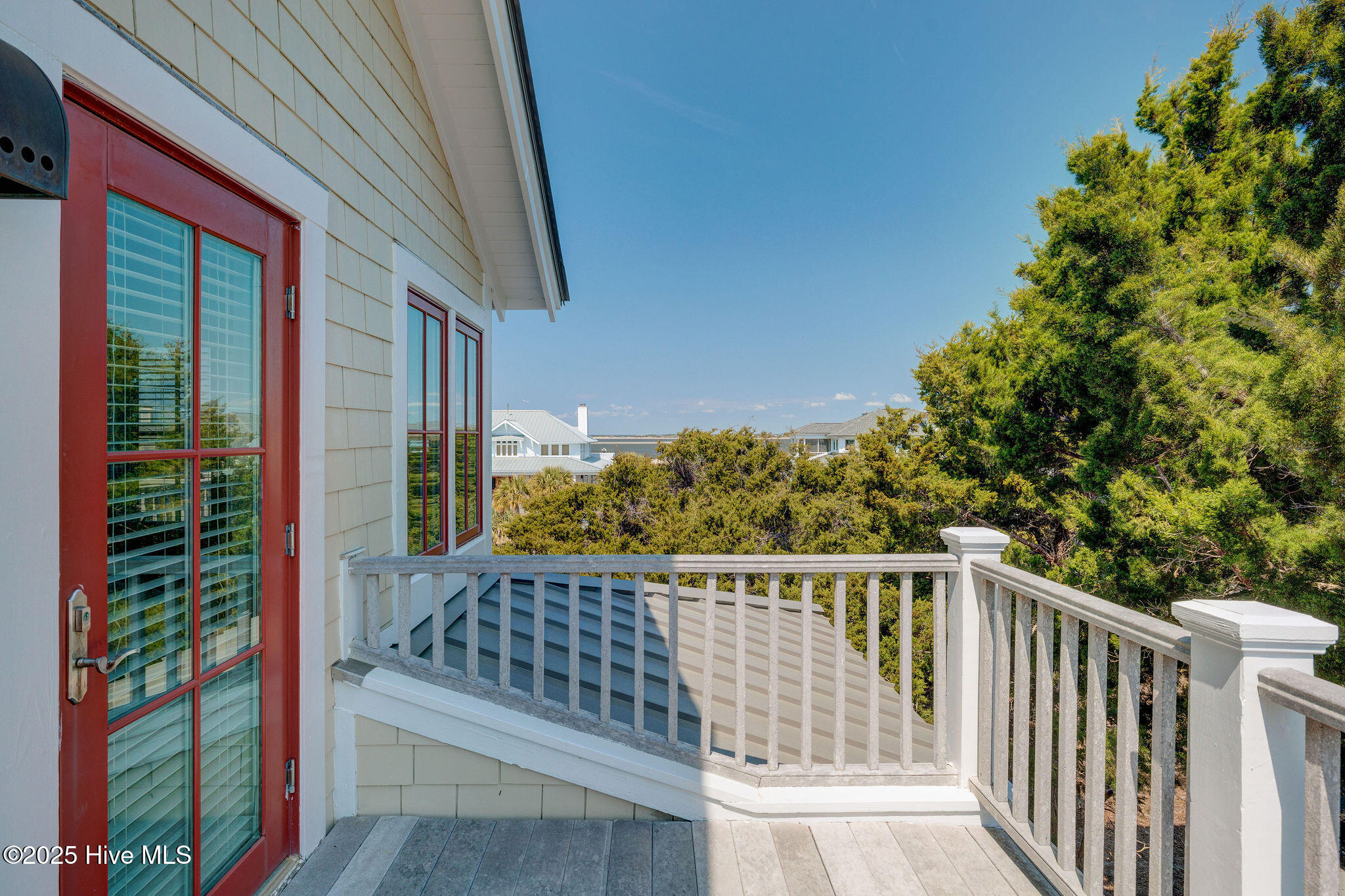 Single Family Residence in Bald Head Island NC 20 Cape Fear Trail 34.jpg