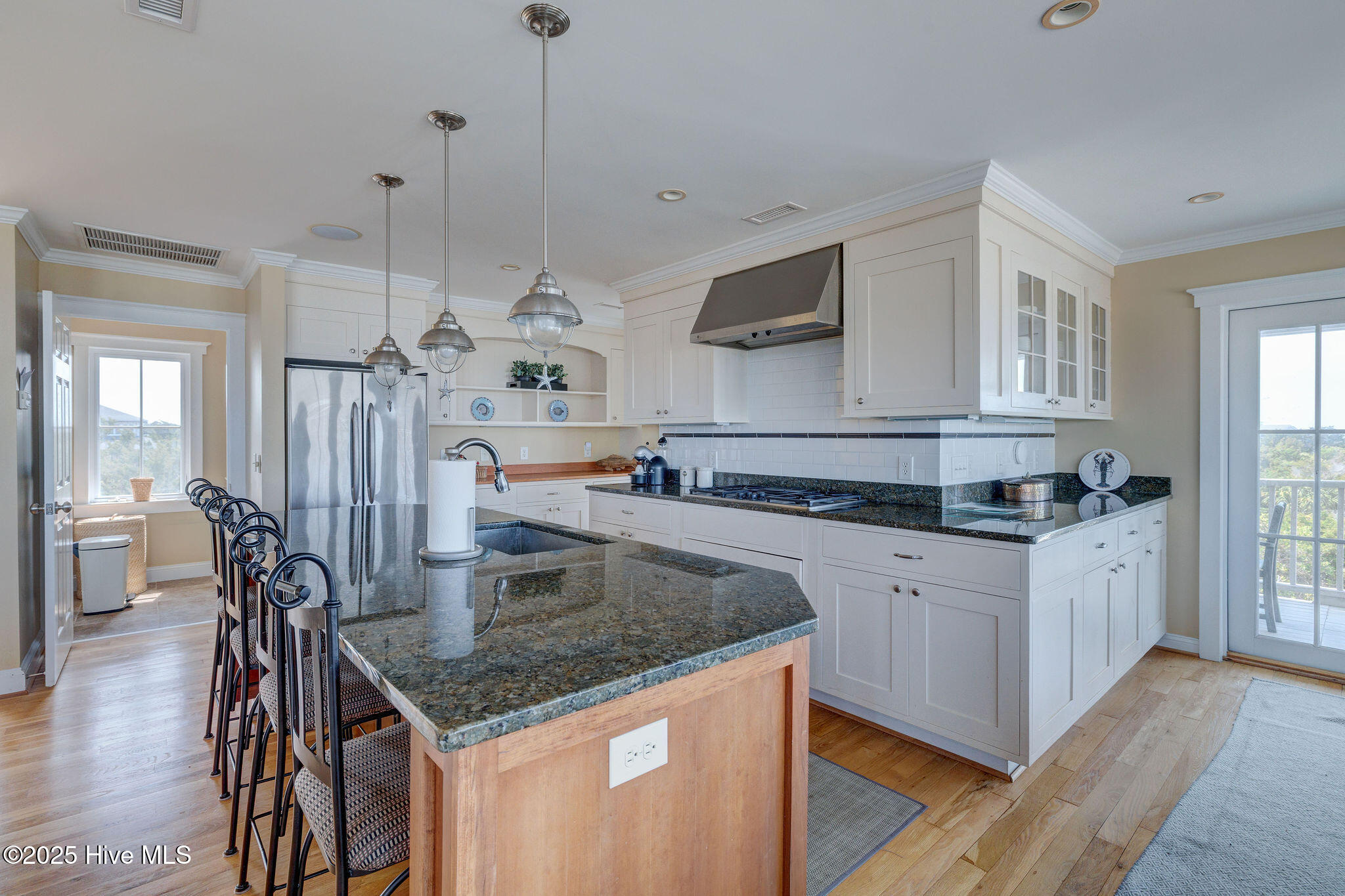 Single Family Residence in Bald Head Island NC 20 Cape Fear Trail 11.jpg