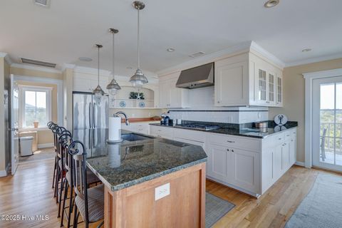 Single Family Residence in Bald Head Island NC 20 Cape Fear Trail 11.jpg