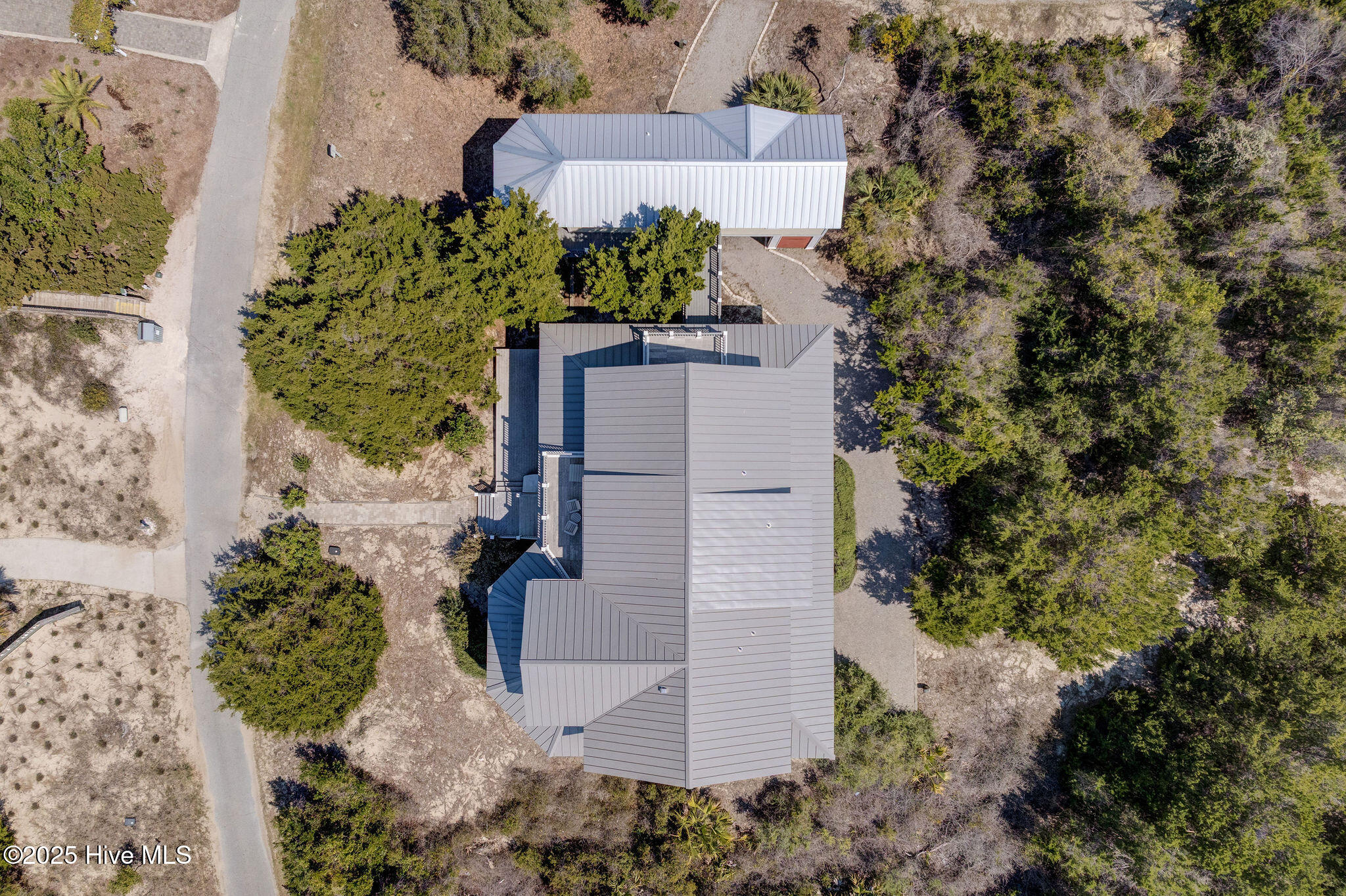 Single Family Residence in Bald Head Island NC 20 Cape Fear Trail 107.jpg