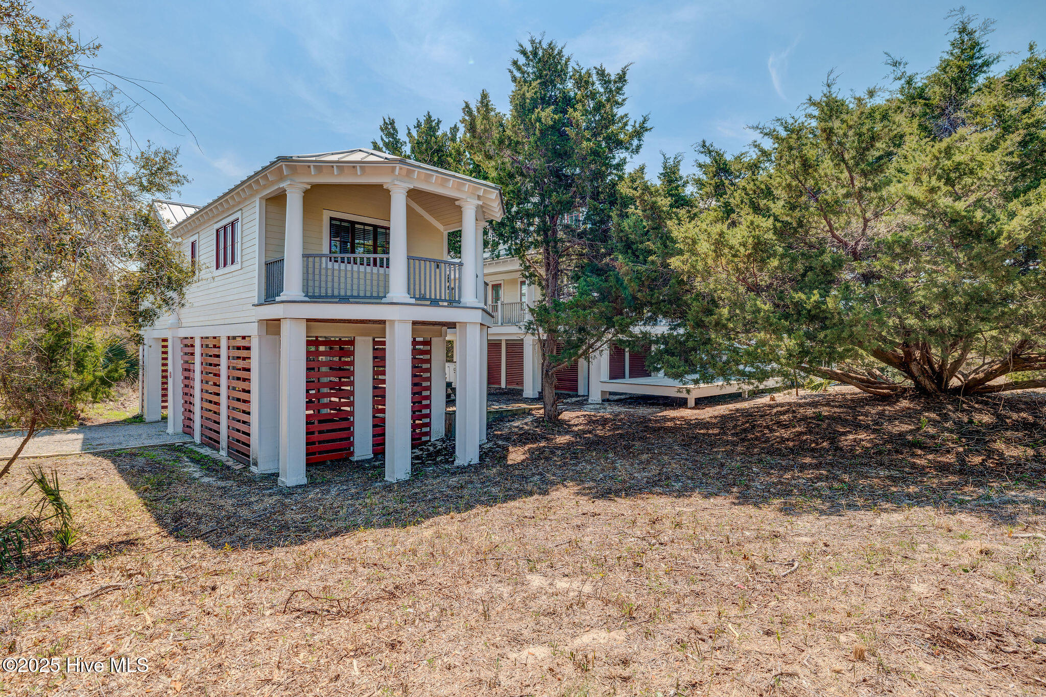 Single Family Residence in Bald Head Island NC 20 Cape Fear Trail 2.jpg