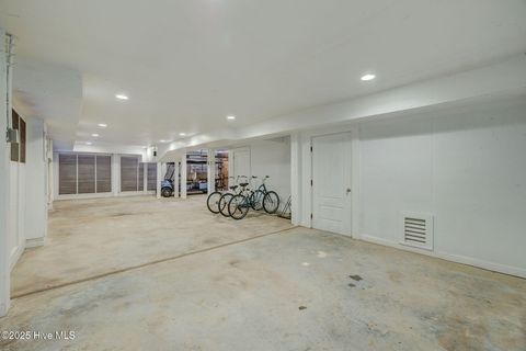 Single Family Residence in Bald Head Island NC 20 Cape Fear Trail 98.jpg