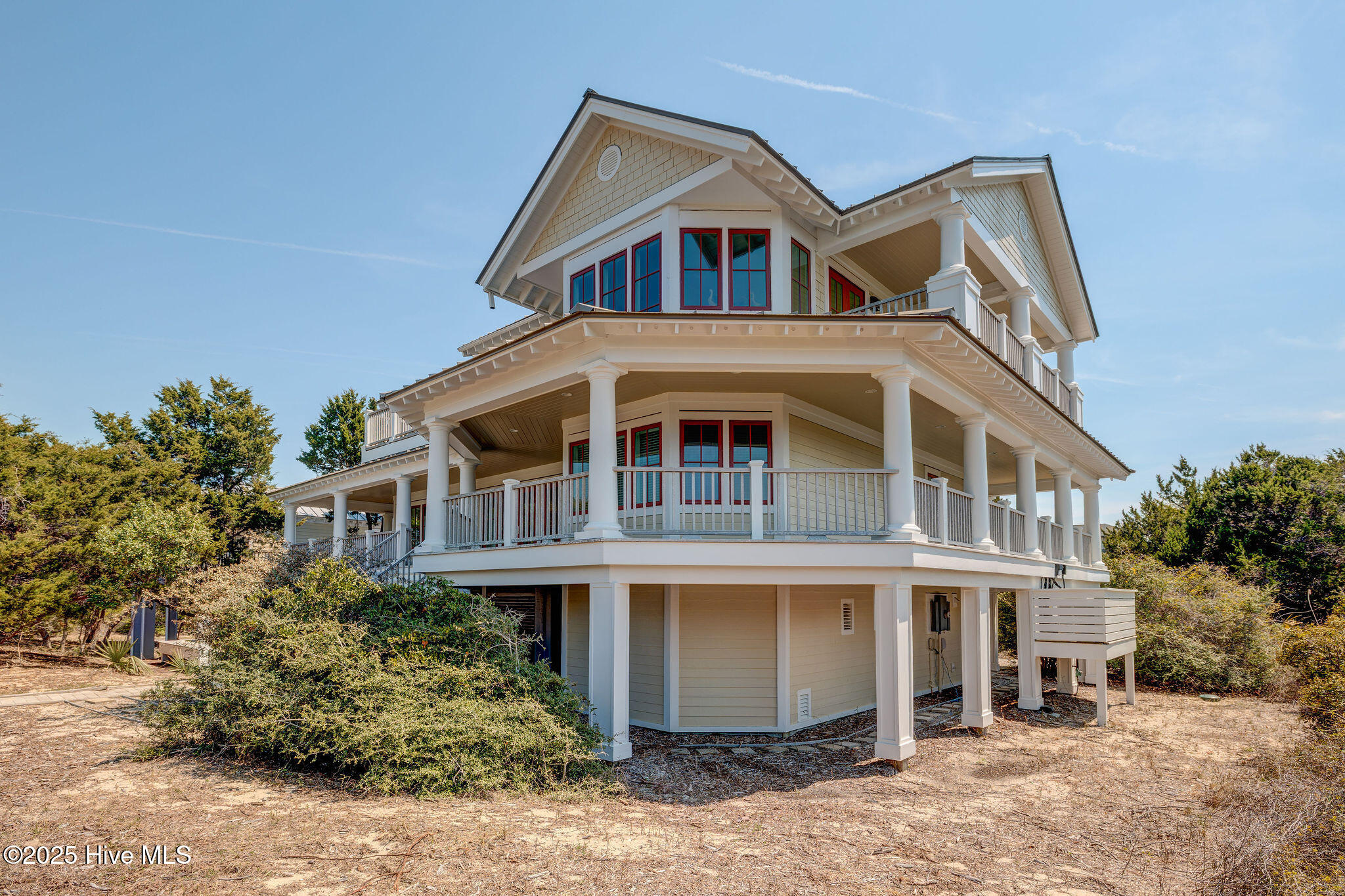 Single Family Residence in Bald Head Island NC 20 Cape Fear Trail 81.jpg